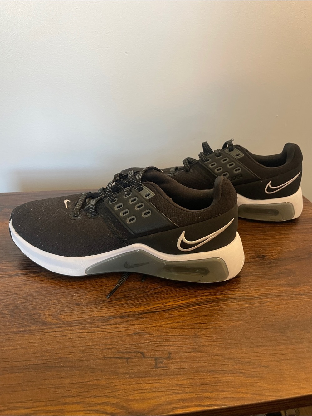 Nike Women’s Black Athletic Sneakers size 7